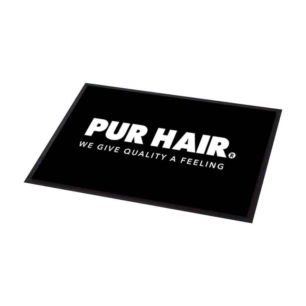 Schwarze PUR HAIR Salonmatte mit weißem PUR HAIR Logo und „We Give Quality a Feeling“-Schriftzug