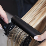 PUR HAIR Iron Gloss Pro glättet das Haar schonend und sorgt für glatte, glänzende Styling-Ergebnisse