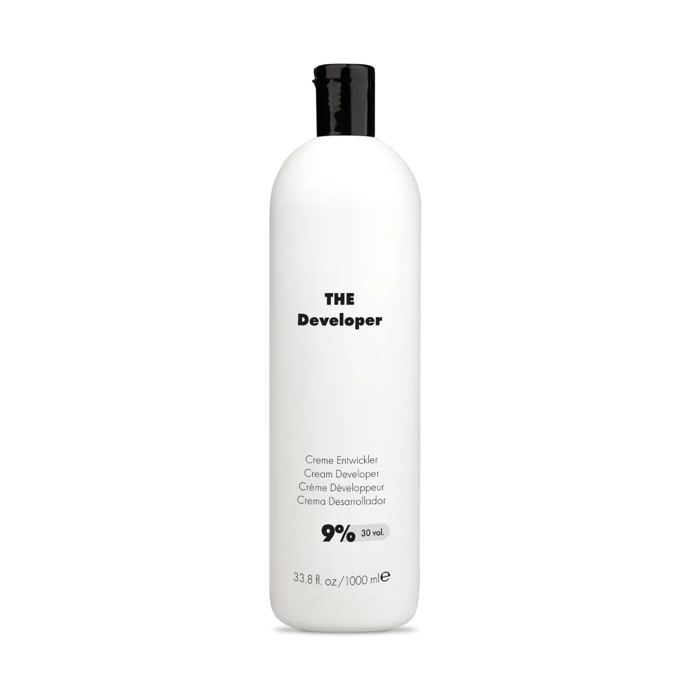 Weißer The Developer Creme Entwickler 9 % 1000 ml mit schwarzem Declel.