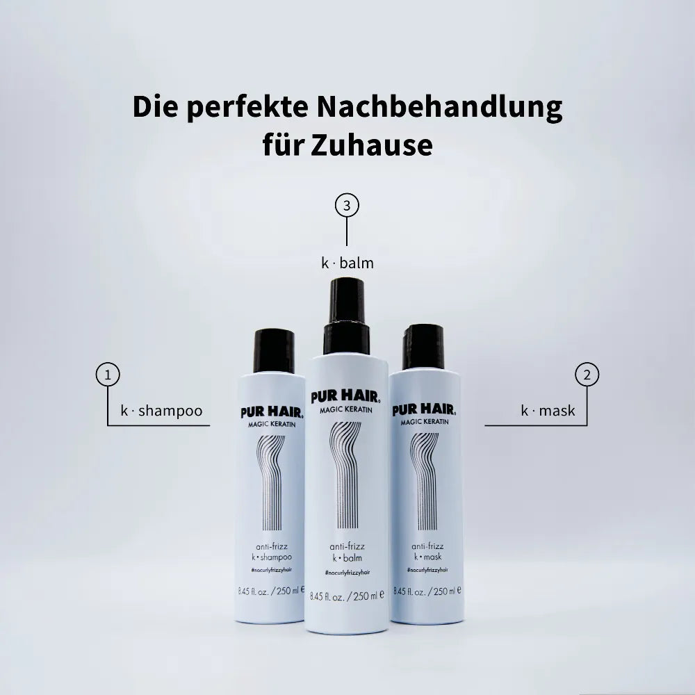 Drei hellblaue PUR HAIR Magic Keratin Produkte – K Shampoo, K Mask und K Balm.