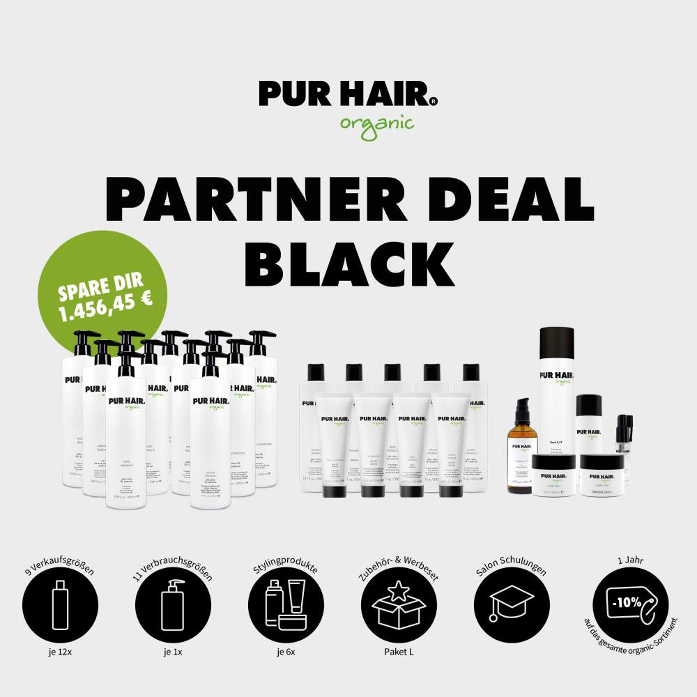 Weiße PUR HAIR Organic Haarpflegeprodukte mit schwarzen Verschlüssen und grünem Logo