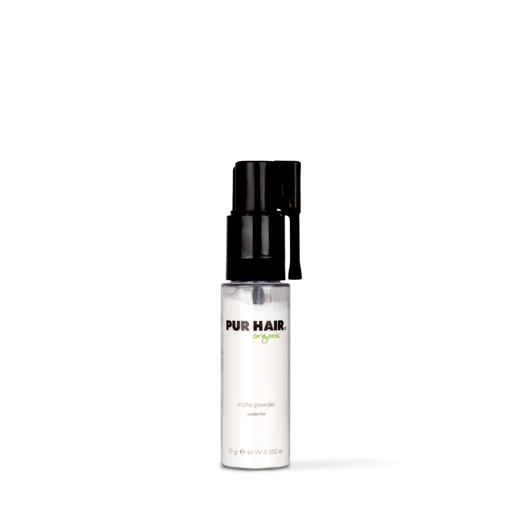 PUR HAIR Organic Matte Powder in transparenter Flasche mit schwarzem Pumpverschluss, 10 g