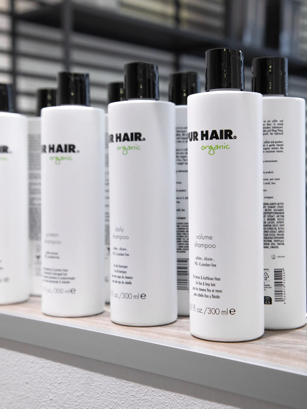 PUR HAIR Organic professionellen Haarpflegeprodukte im Friseursalon.