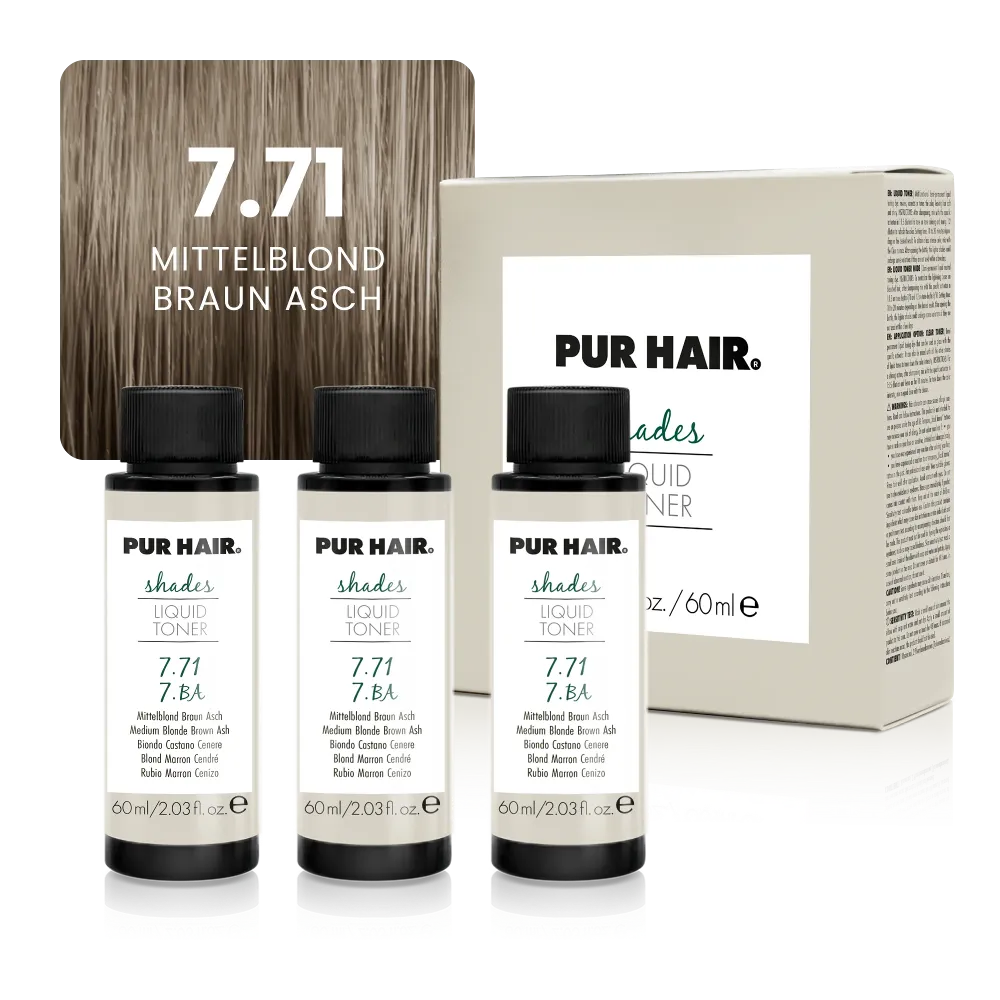 Drei weißen 60-ml-Flaschen, beiger Produktverpackung und kühler beige-aschblonder Haarfarbsträhne.