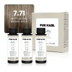 Drei weißen 60-ml-Flaschen, beiger Produktverpackung und kühler beige-aschblonder Haarfarbsträhne.