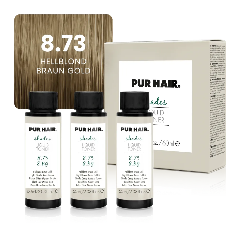 Drei weißen 60-ml-Flaschen, beiger Produktverpackung und warmer goldbraun-blonder Haarfarbsträhne.