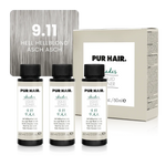 Drei weißen 60-ml-Flaschen, beiger Produktverpackung und sehr heller silbrig-aschblonder Strähne.