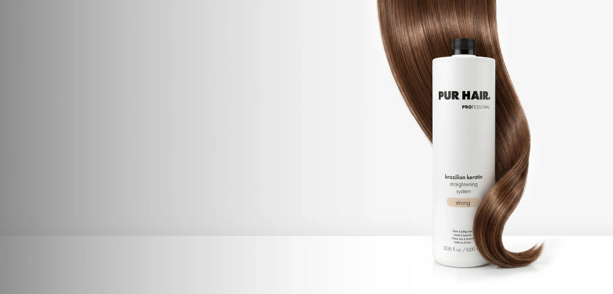 PUR HAIR Brazilian Keratin Strong mit langem, glänzend glattem braunem Haar vor minimalistischem Studiohintergrund.