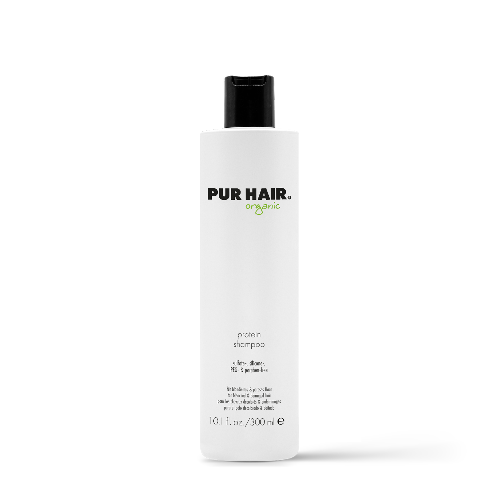 PUR HAIR Organic Protein Shampoo, 300 ml Flasche in Weiß mit schwarzem Deckel.
